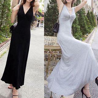 Sleeveless Knot-front Maxi A-line Dress