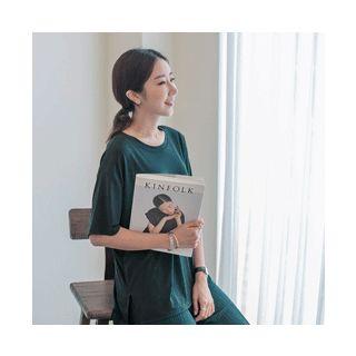 Set: Round-neck Top + Band-waist Pleated Pants