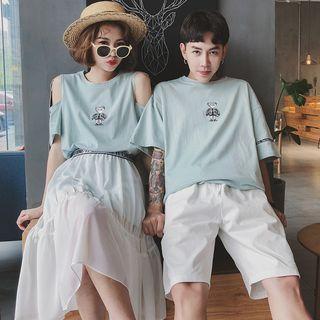 Couple Matching Printed Elbow Sleeve T-shirt / Cut Out Shoulder Short Sleeve T-shirt Dress / Midi Skirt / Plain Shorts
