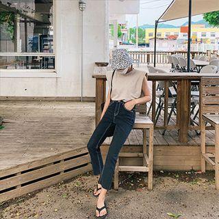 Cap-sleeve Padded-shoulder T-shirt