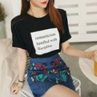 Padded-shoulder Lettering T-shirt