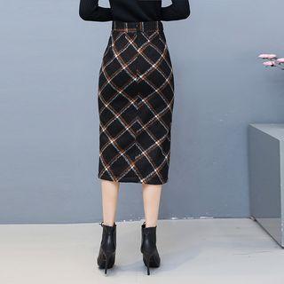 Diamond Pattern Midi Pencil Skirt
