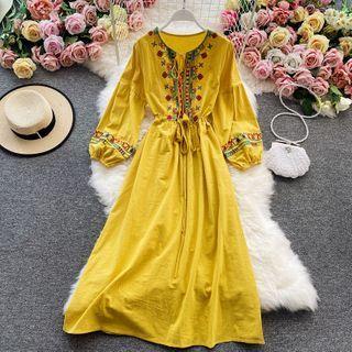 Round-neck Embroidered Flare Long-sleeve Dress