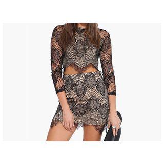 3/4-sleeve Cropped Lace Panel Top