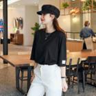 Short-sleeve Lettering-patch T-shirt