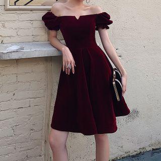 Puff-sleeve A-line Velvet Cocktail Dress