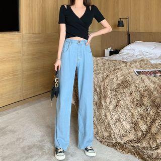 Cut-out Shoulder Cropped Top / Wide Leg Jeans