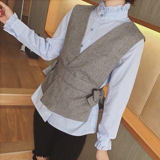 Set : Frill Collar Pinstripe Blouse + V-neck Vest