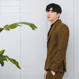 Multi-pocket Single-breasted Jacket