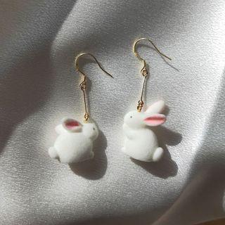 Flocking Rabbit Asymmetrical Earring 1 Pair - Rabbit - White - One Size