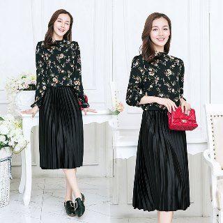Set: Floral Top + Pleated Skirt
