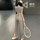 Tie-back Skinny Crop T-shirt / Slit-back Straight-cut Pants