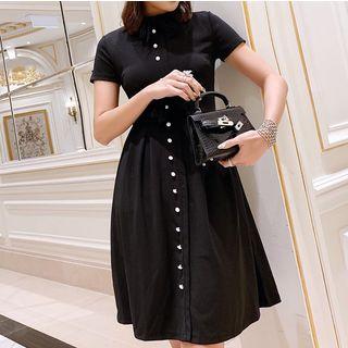 Short-sleeve Buttoned Down A-line Dress
