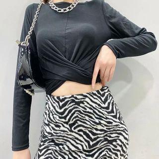Long-sleeve Twist-front Cropped T-shirt