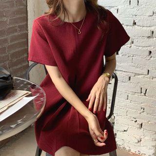 Short-sleeve Quilted Loose Fit Dress