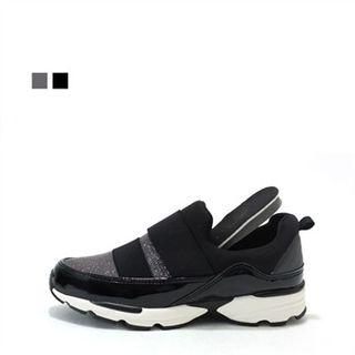 Glitter-trim Strapless Sneakers