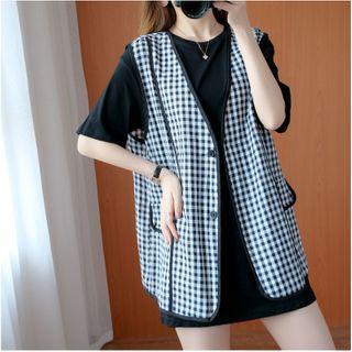 Set: Plain Short-sleeve T-shirt + Gingham Button-up Vest