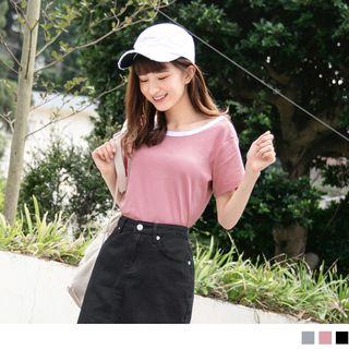 Contrast Neckline Short-sleeve T-shirt