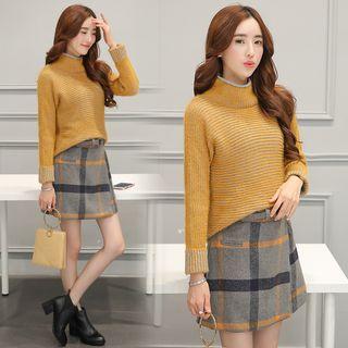 Set: Sweater + Plaid Skirt