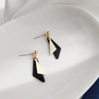 Alloy Triangle Earring 1 Pair - 925 Silver Needle Earrings - Black & White - One Size