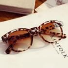 Leopard Print Round Sunglasses