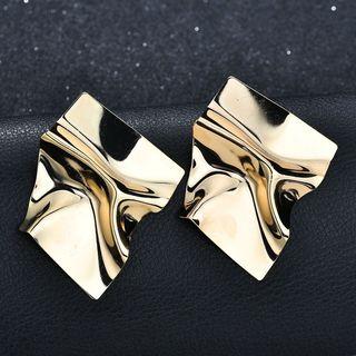 Asymmetric Metallic Drop Earrings