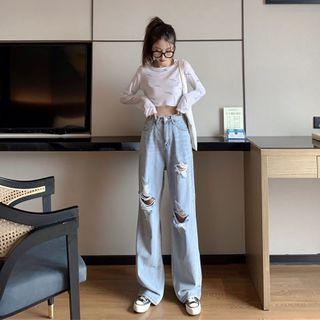 Long-sleeve Lettering Crop Top / Ripped Wide Leg Jeans