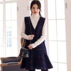 Deep V-neck Sleeveless Checked Dress