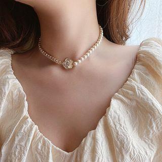 Flower Rhinestone Faux Pearl Choker Gold - One Size