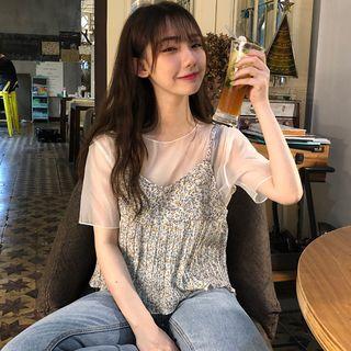 Set: Short-sleeve Top + Camisole Top Top - White - One Size / Camisole Top - Blue & Yellow Floral - White - One Size