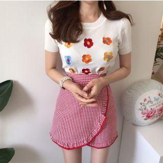 Flower Embroidered Short-sleeve Top / Plaid A-line Mini Skirt