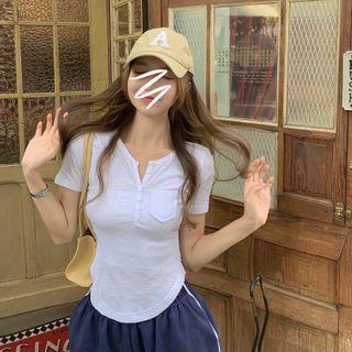 Short Sleeve V-neck Plain Top White - One Size