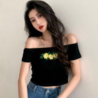Off-shoulder Floral Embroidered T-shirt Black - One Size