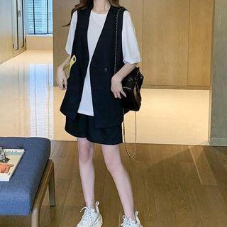 Set: Plain Short-sleeve T-shirt + Double-breasted Vest + Shorts