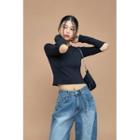 Cutout-elbow Cropped T-shirt