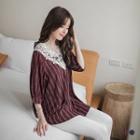 Lace-trim Printed Top Wine Red - Xl