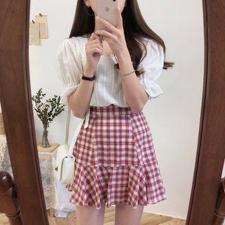 Short-sleeve Lace Trim Blouse / Plaid Mini A-line Skirt