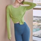 Long-sleeve Plain Cropped Sports T-shirt