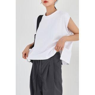 Sleeveless Letter Boxy T-shirt