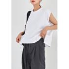 Sleeveless Letter Boxy T-shirt