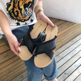 Crossover Fringe Sandals