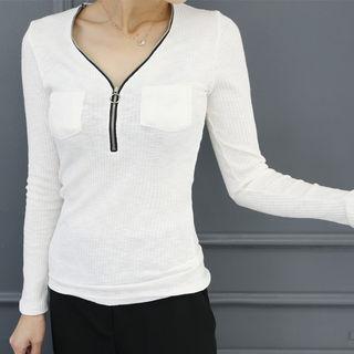 Zipped V-neck T-shirt