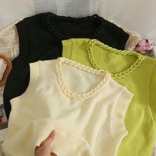 Neckline-details Light Knit Vest