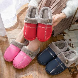 Furry-lined Stitched Slippers