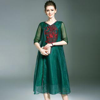 Embroidered Elbow-sleeve A-line Midi Dress