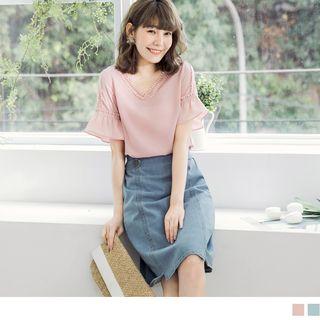 Bell Sleeve V-neck Lace Trim Top
