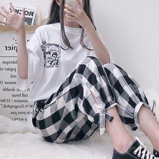 Printed Short-sleeve T-shirt / Check Harem Pants