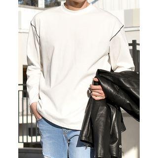 Crew-neck Pipe-trim T-shirt