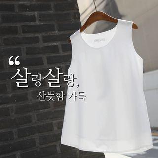Sleeveless U-neck Crepe Top