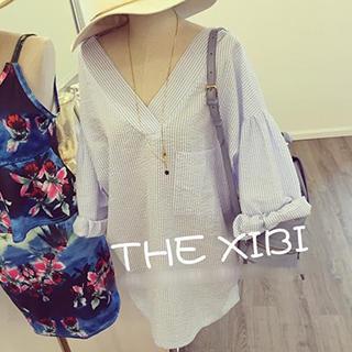 Long-sleeve Pinstriped Blouse